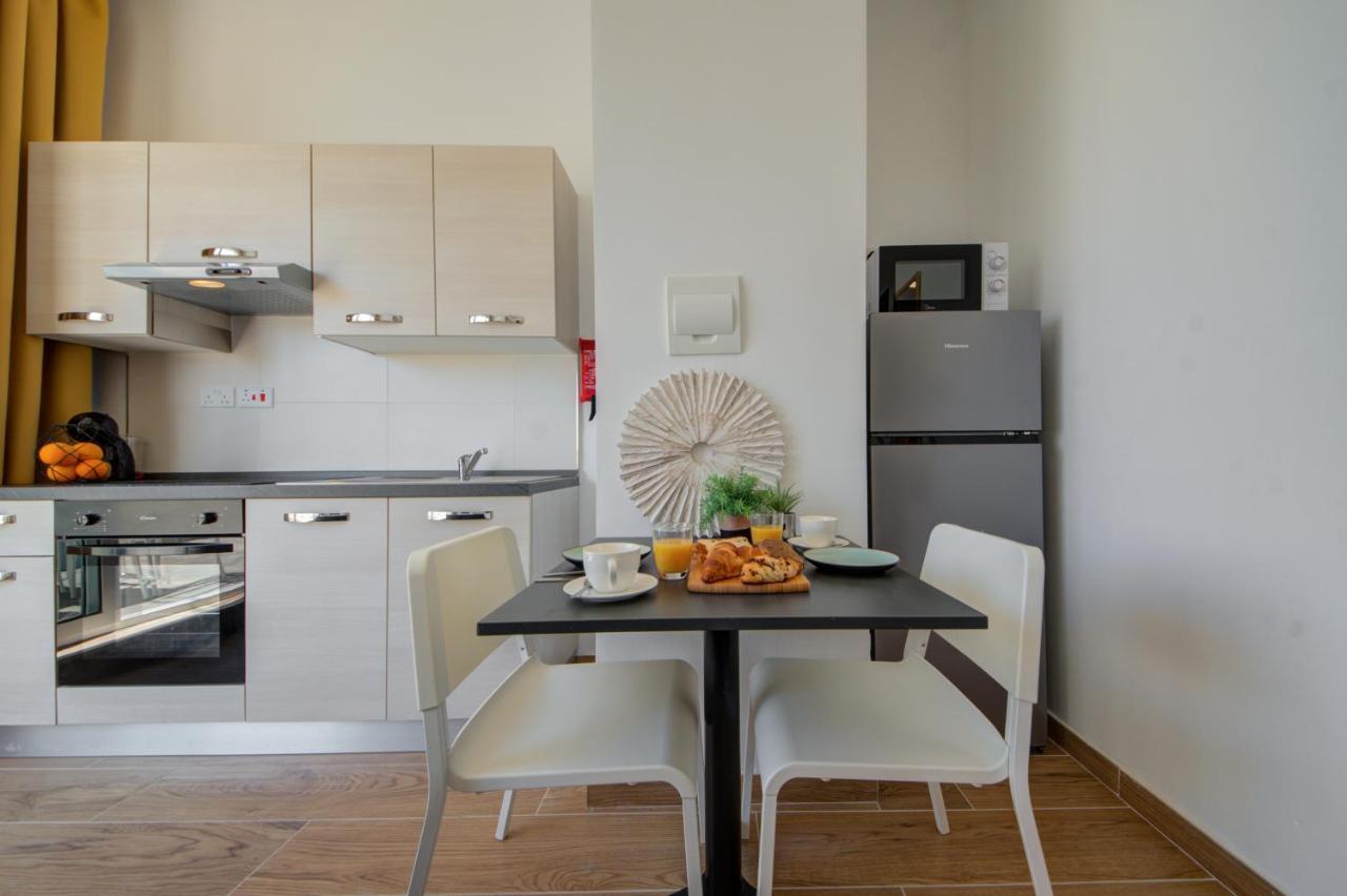 Marina Suites & Apartments - Self Catering - By Tritoni Hotels Gżira Kültér fotó